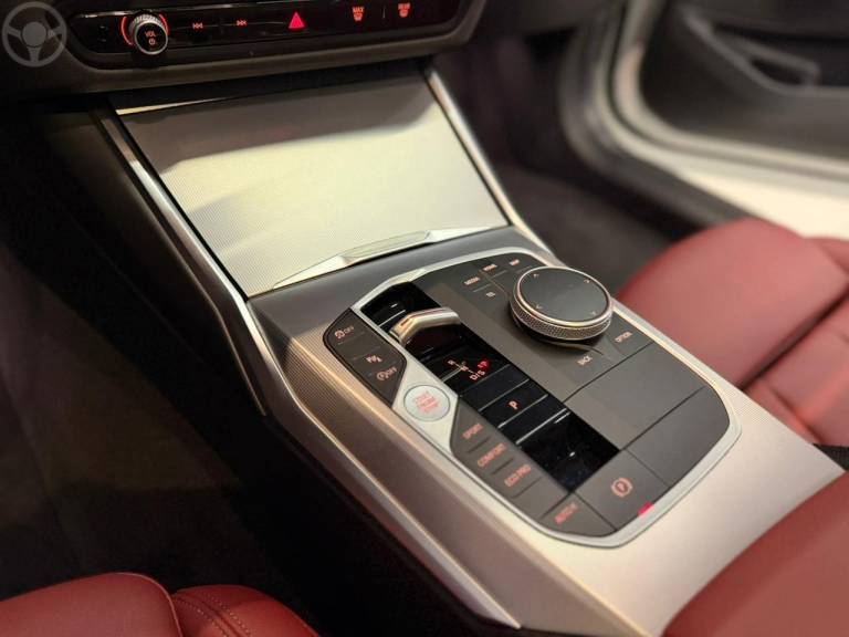 BMW - 320I 2.0 SPORT GP 16V TURBO ACTIVE FLEX 4P AUTOMÁTICO - 2023/2023 - BRANCA - R$ 275.900,00