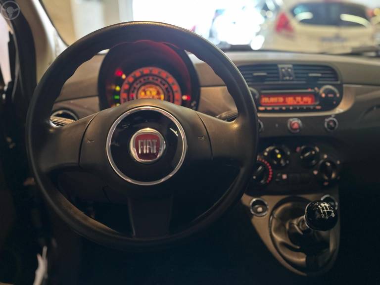 FIAT - 500 1.4 CULT 8V FLEX 2P MANUAL - 2011/2012 - CINZA - R$ 42.900,00