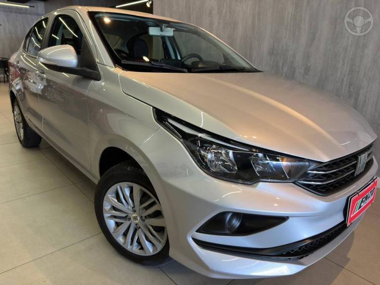 FIAT - CRONOS 1.0 FIREFLY DRIVE FLEX 4P MANUAL - 2024/2025 - PRATA - R$ 83.900,00