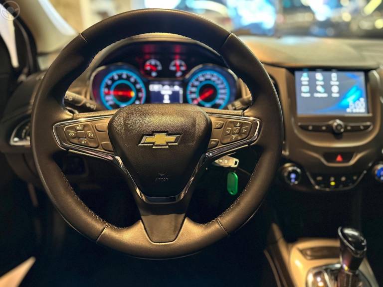 CHEVROLET - CRUZE 1.4 TURBO LT 16V FLEX 4P AUTOMÁTICO - 2017/2017 - VERMELHA - R$ 85.900,00