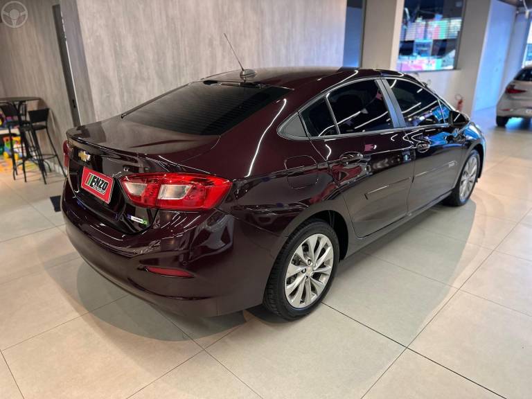CHEVROLET - CRUZE 1.4 TURBO LT 16V FLEX 4P AUTOMÁTICO - 2017/2017 - VERMELHA - R$ 85.900,00