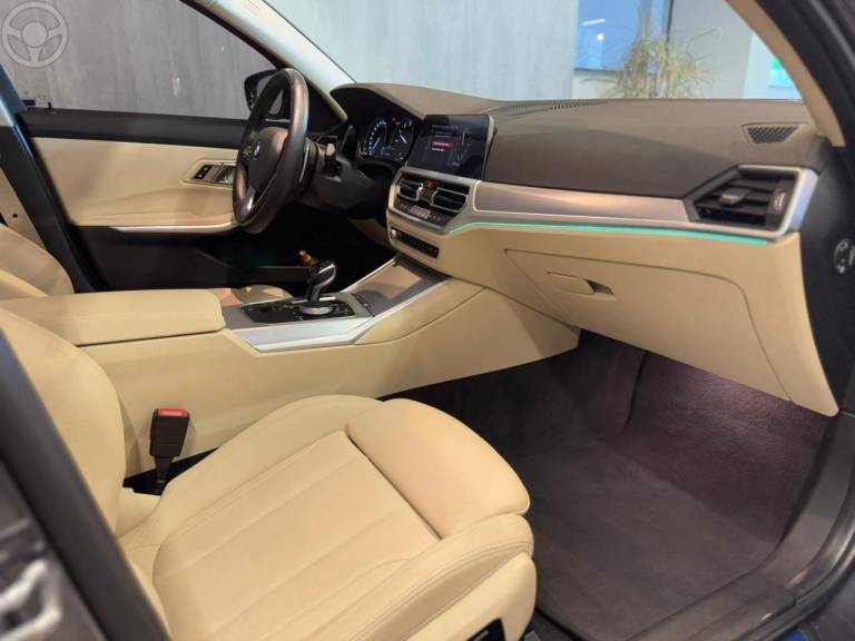 BMW - 320I 2.0 M SPORT 16V TURBO 4P AUTOMÁTICO - 2019/2020 - CINZA - R$ 199.900,00