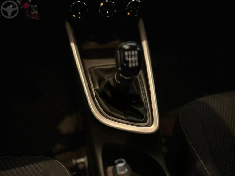 CHEVROLET - ONIX 1.0 LT 12V FLEX 4P MANUAL - 2020/2020 - BRANCA - R$ 59.900,00