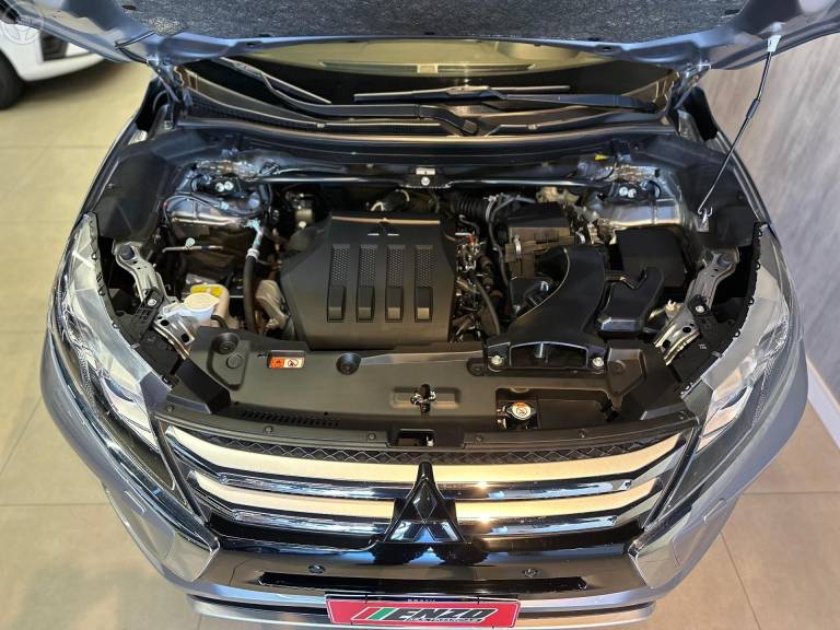 MITSUBISHI - ECLIPSE CROSS 1.5 HPE-S 16V 4P AUTOMÁTICO - 2021/2022 - PRATA - R$ 134.900,00