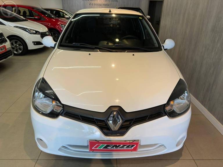RENAULT - CLIO 1.0 EXPRESSION 16V FLEX 4P MANUAL - 2015/2016 - BRANCA - R$ 37.900,00
