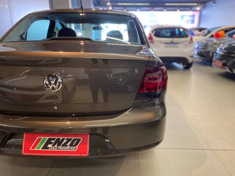 VOLKSWAGEN - VOYAGE 1.0 MI TRENDLINE 8V FLEX 4P MANUAL - 2010/2010 - CINZA - R$ 31.900,00