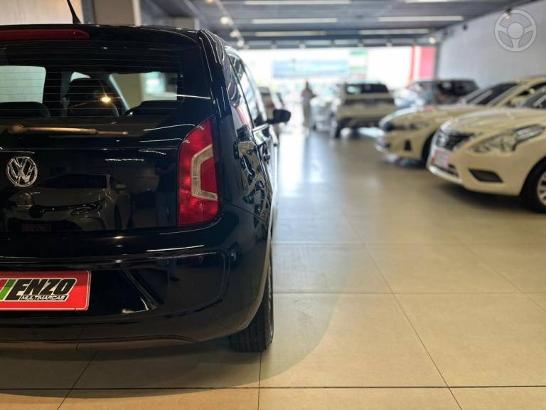 VOLKSWAGEN - UP 1.0 MPI RUN UP 12V FLEX 4P MANUAL - 2016/2017 - PRETA - R$ 47.900,00