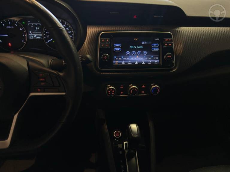 NISSAN - KICKS 1.6 16V FLEX SV 4P XTRONIC - 2020/2021 - BRANCA - R$ 89.900,00