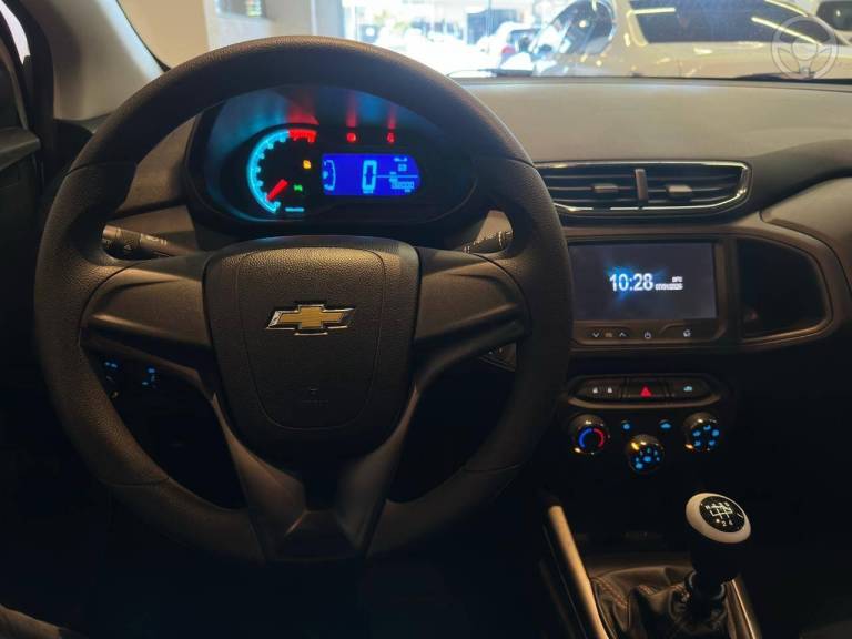 CHEVROLET - ONIX 1.4 MPFI LTZ 8V FLEX 4P MANUAL - 2014/2014 - BRANCA - R$ 52.900,00