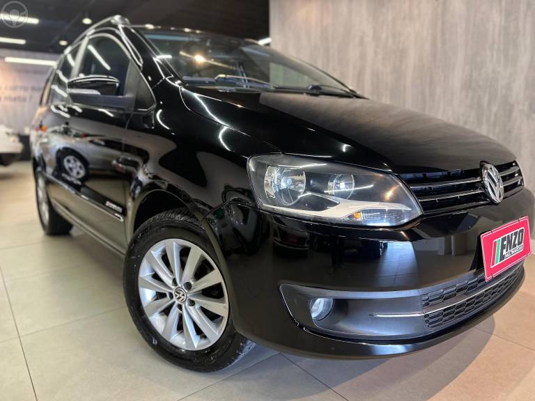 VOLKSWAGEN - SPACEFOX 1.6 MI SPORTLINE 8V FLEX 4P MANUAL - 2010/2011 - PRETA - R$ 39.900,00