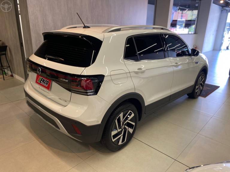 VOLKSWAGEN - T-CROSS 1.4 HIGHLINE TSI 16V FLEX 4P AUTOMÁTICO - 2024/2025 - BRANCA - R$ 169.900,00