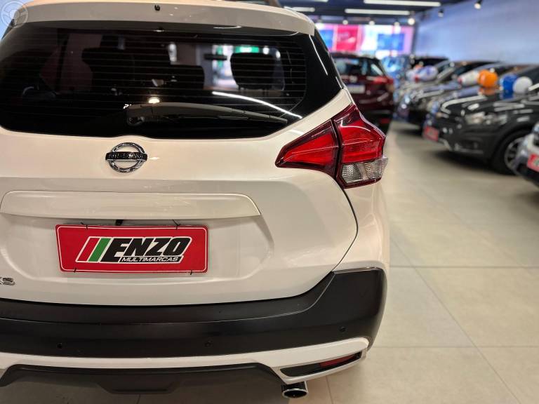 NISSAN - KICKS 1.6 16V FLEX S 4P MANUAL - 2018/2019 - BRANCA - R$ 79.900,00