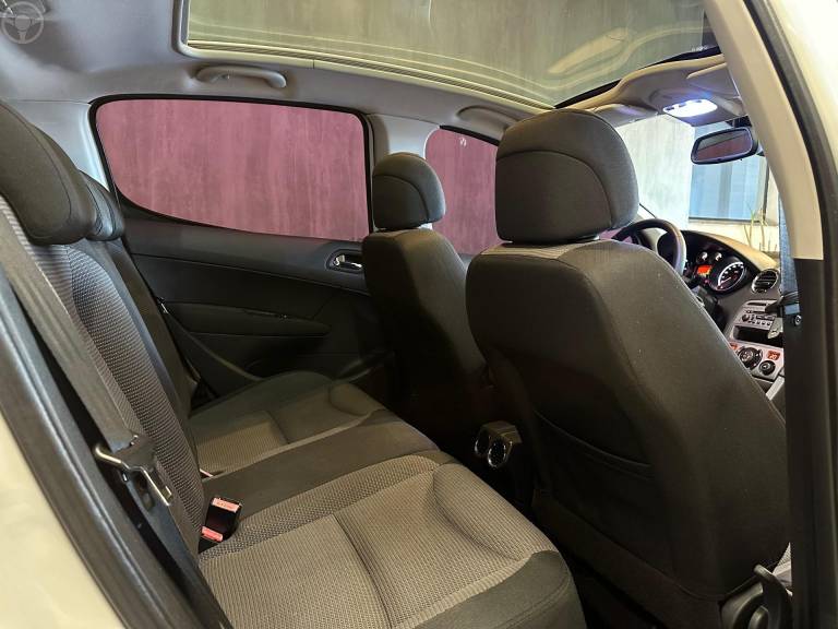 PEUGEOT - 308 2.0 ALLURE 16V FLEX 4P MANUAL - 2012/2013 - BRANCA - R$ 41.900,00