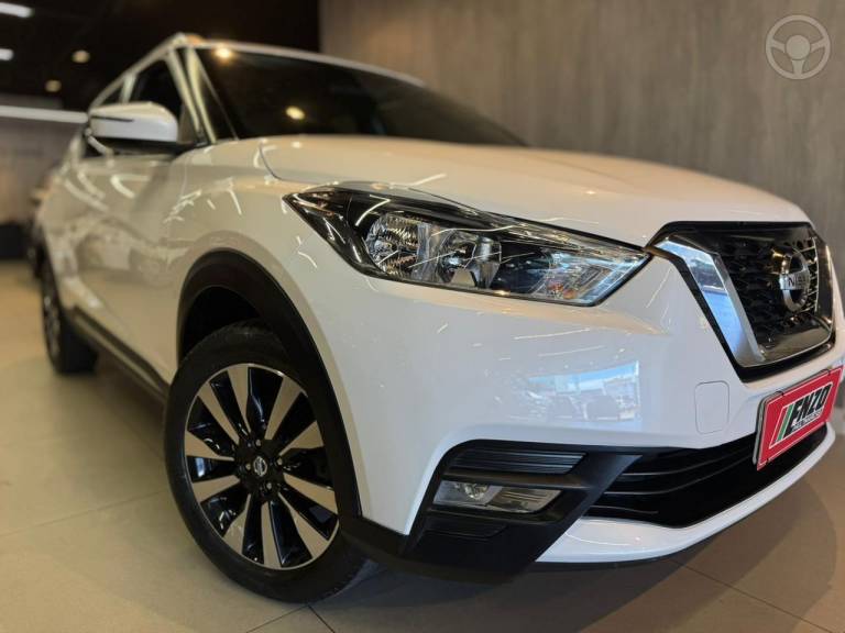 NISSAN - KICKS 1.6 16V FLEX SV 4P XTRONIC - 2016/2017 - BRANCA - R$ 78.900,00