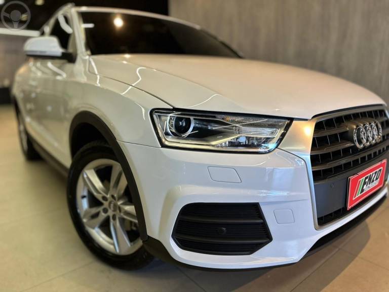 AUDI - Q3 1.4 TFSI AMBIENTE FLEX 4P S TRONIC - 2016/2017 - BRANCA - R$ 96.900,00