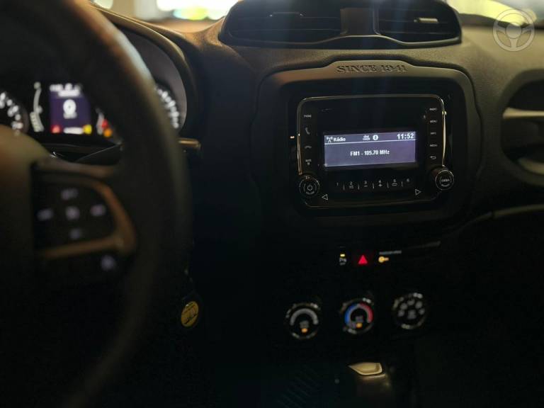 JEEP - RENEGADE 1.8 16V FLEX SPORT 4P AUTOMÁTICO - 2016/2016 - VERMELHA - R$ 71.900,00