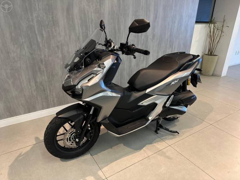 HONDA - X-ADV 750 - 2025/2025 - PRATA - R$ 26.900,00