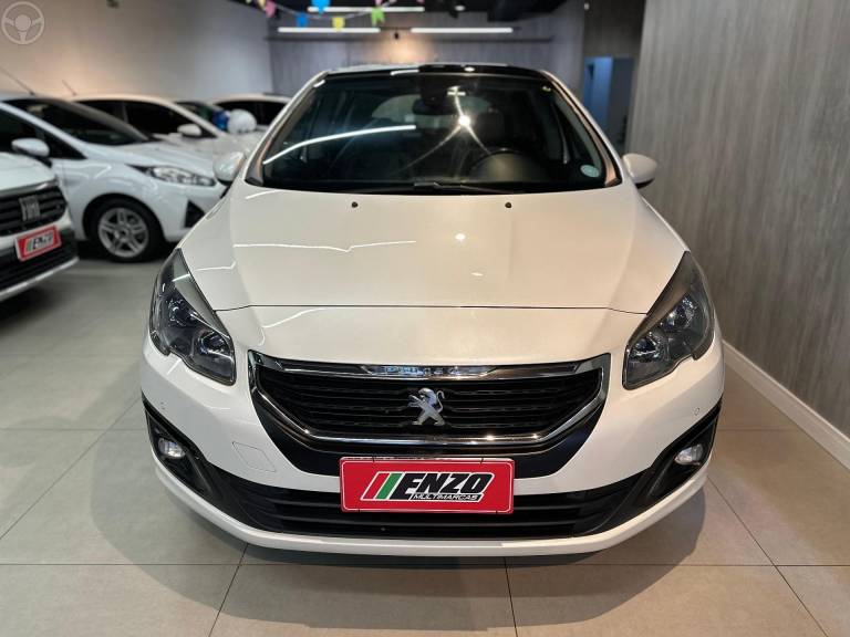 PEUGEOT - 308 1.6 GRIFFE THP 16V 4P AUTOMÁTICO - 2017/2017 - BRANCA - R$ 67.900,00