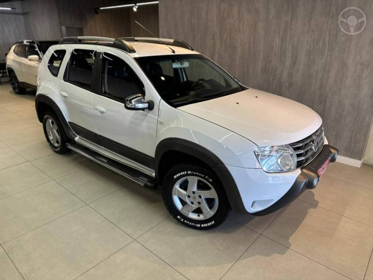 RENAULT - DUSTER 1.6 TECH ROAD 4X2 16V FLEX 4P MANUAL - 2014/2015 - BRANCA - R$ 56.900,00