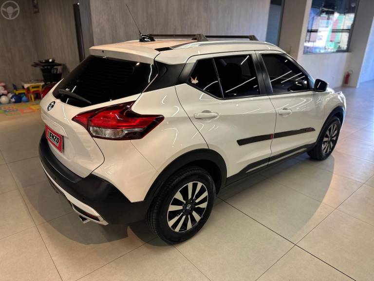 NISSAN - KICKS 1.6 16V FLEX S 4P MANUAL - 2018/2019 - BRANCA - R$ 79.900,00