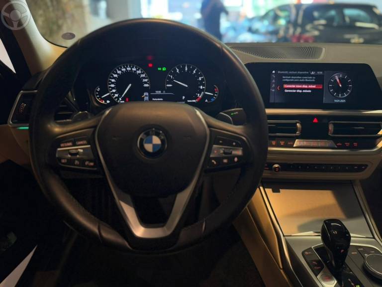 BMW - 320I 2.0 M SPORT 16V TURBO 4P AUTOMÁTICO - 2019/2020 - CINZA - R$ 199.900,00
