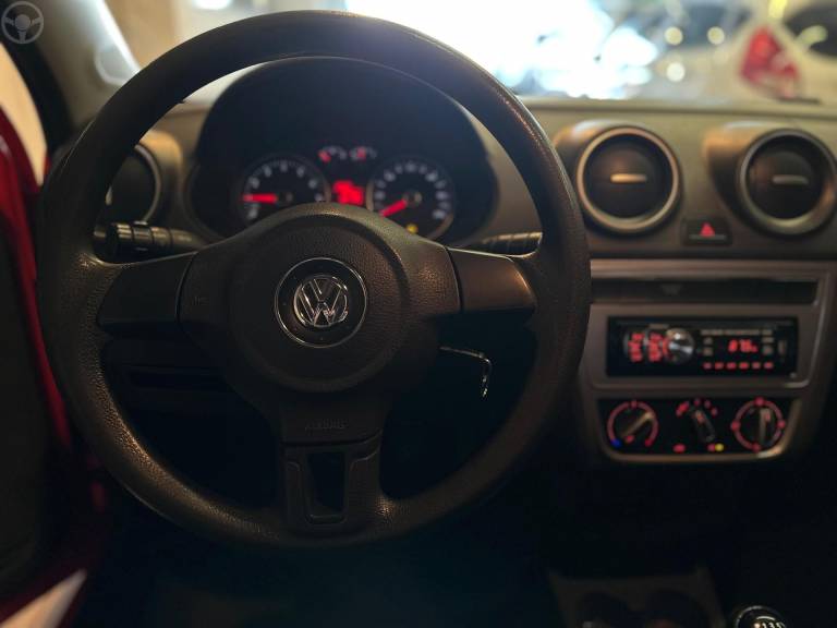 VOLKSWAGEN - SAVEIRO 1.6 MI CS 8V FLEX 2P MANUAL G.V - 2014/2015 - VERMELHA - R$ 49.900,00
