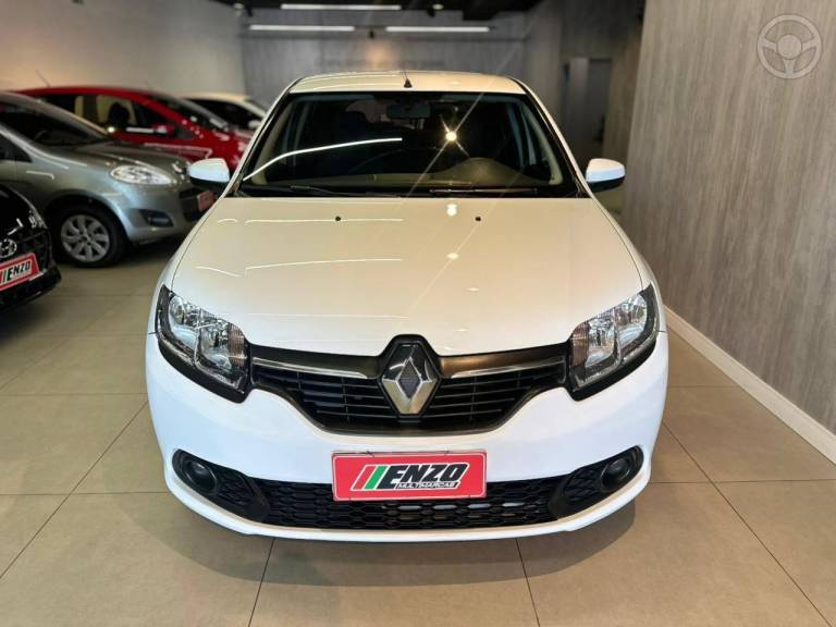 RENAULT - SANDERO 1.6 EXPRESSION 8V FLEX 4P AUTOMATIZADO - 2016/2017 - BRANCA - R$ 45.900,00