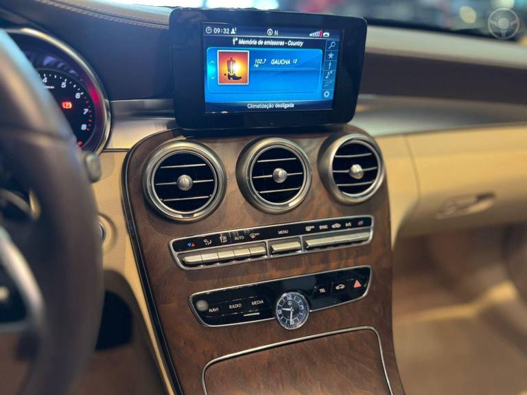 MERCEDES-BENZ - C 180 1.6 CGI 16V TURBO 4P AUTOMÁTICO - 2018/2019 - PRETA - R$ 139.900,00