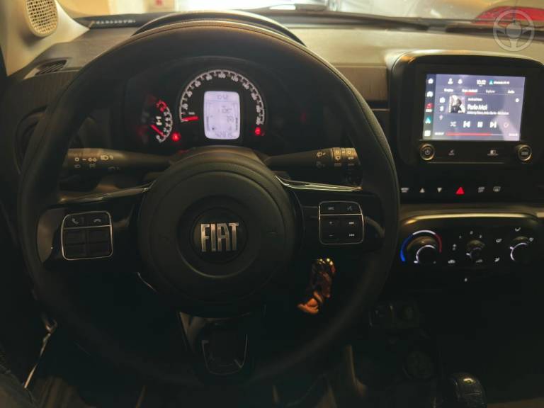 FIAT - MOBI 1.0 TREKKING 8V FLEX 4P MANUAL - 2024/2024 - CINZA - R$ 64.900,00