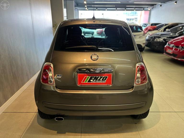 FIAT - 500 1.4 CULT 8V FLEX 2P MANUAL - 2011/2012 - CINZA - R$ 42.900,00