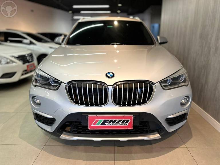 BMW - X1 2.0 16V TURBO SDRIVE20I X-LINE 4P AUTOMÁTICO - 2019/2019 - PRATA - R$ 138.900,00