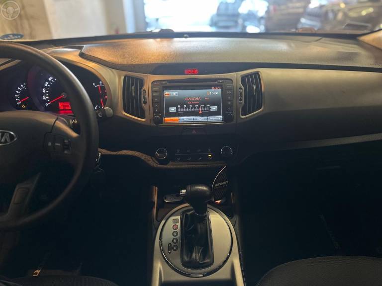 KIA MOTORS - SPORTAGE 2.0 LX2 OFF G4 FLEX 4P AUTOMÁTICO - 2015/2016 - BRANCA - R$ 83.900,00