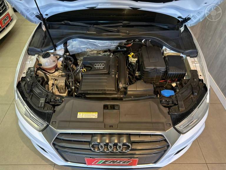 AUDI - Q3 1.4 TFSI AMBIENTE FLEX 4P S TRONIC - 2016/2017 - BRANCA - R$ 94.900,00