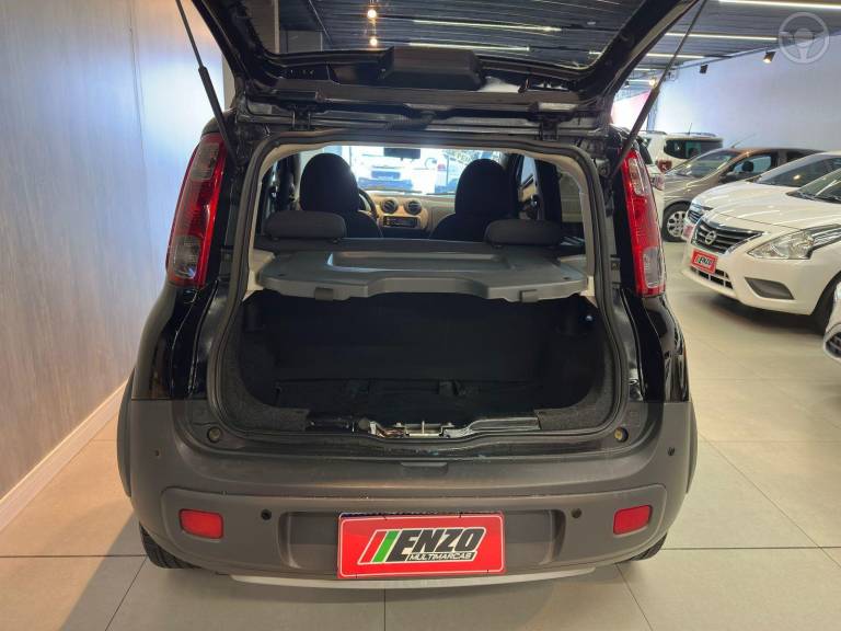FIAT - UNO 1.0 EVO WAY 8V FLEX 4P MANUAL - 2010/2011 - PRETA - R$ 32.900,00