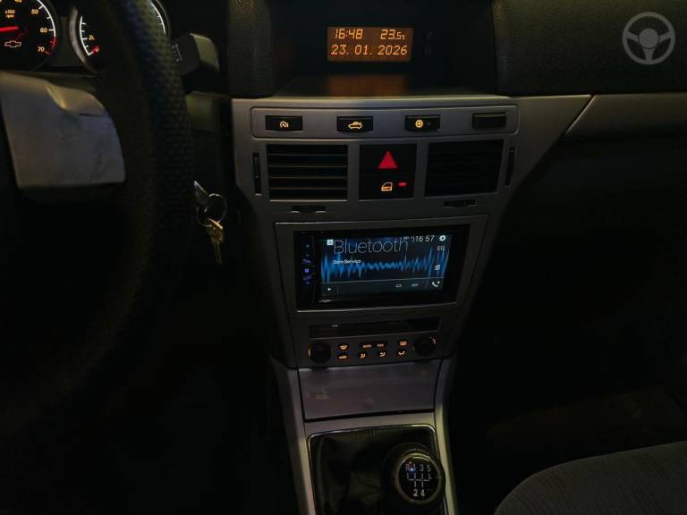 CHEVROLET - VECTRA 2.0 MPFI ELEGANCE 8V 140CV FLEX 4P MANUAL - 2006/2006 - BRANCA - R$ 36.900,00