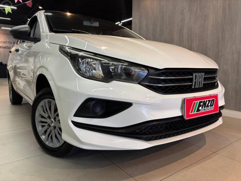 FIAT - CRONOS 1.0 FIREFLY DRIVE FLEX 4P MANUAL - 2022/2023 - BRANCA - R$ 66.900,00
