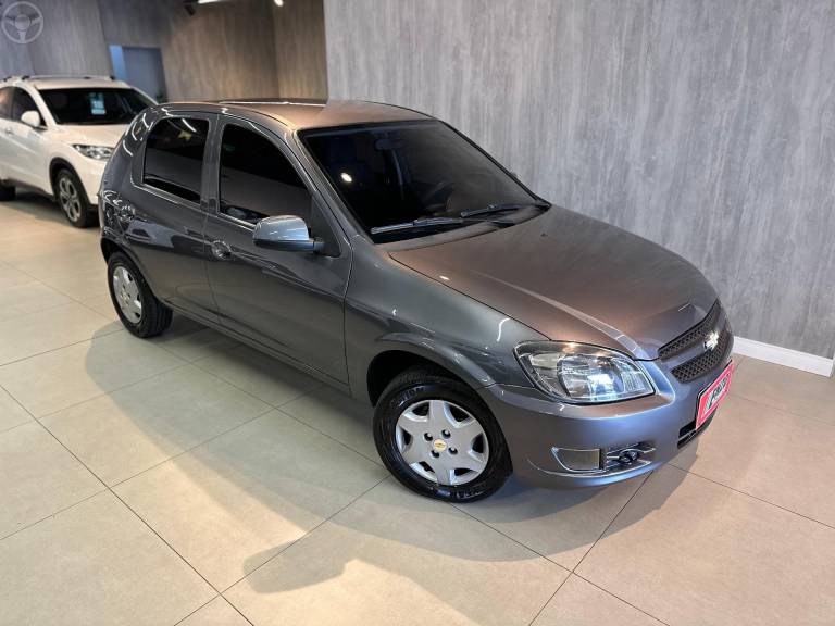 CHEVROLET - CELTA 1.0 VHCE LT 8V FLEX 4P MANUAL - 2012/2013 - CINZA - R$ 32.900,00