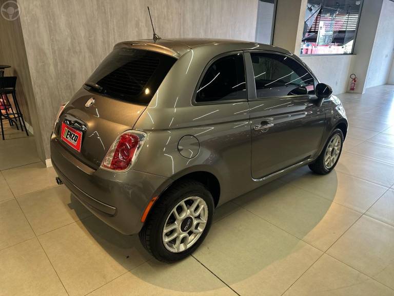 FIAT - 500 1.4 CULT 8V FLEX 2P MANUAL - 2011/2012 - CINZA - R$ 42.900,00