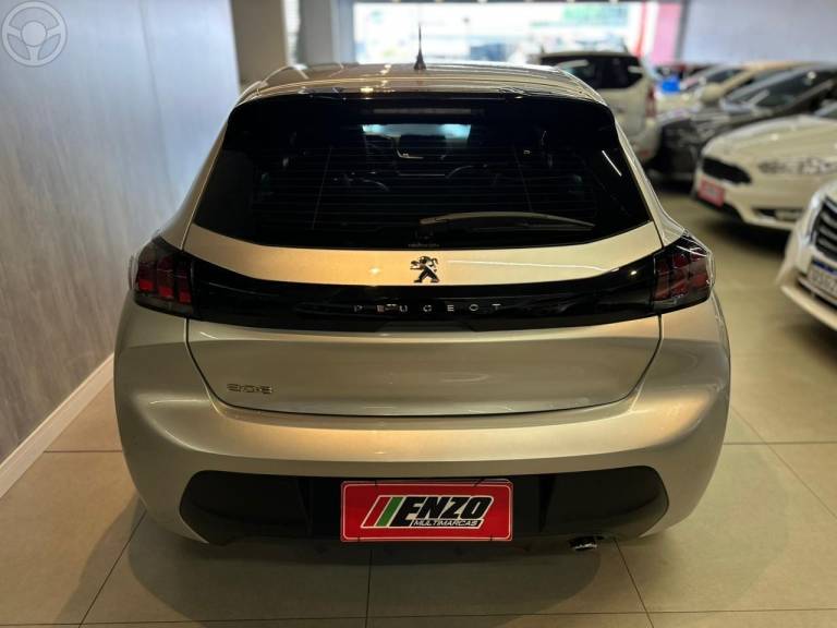 PEUGEOT - 208 1.6 GRIFFE 16V FLEX 4P MANUAL - 2021/2021 - PRATA - R$ 85.900,00