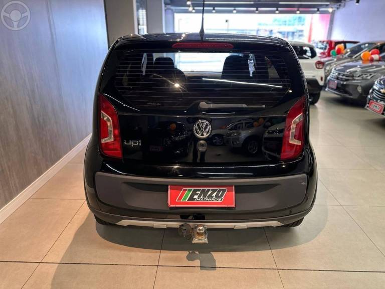 VOLKSWAGEN - UP 1.0 TRACK UP 12V FLEX 4P MANUAL - 2016/2017 - PRETA - R$ 49.900,00