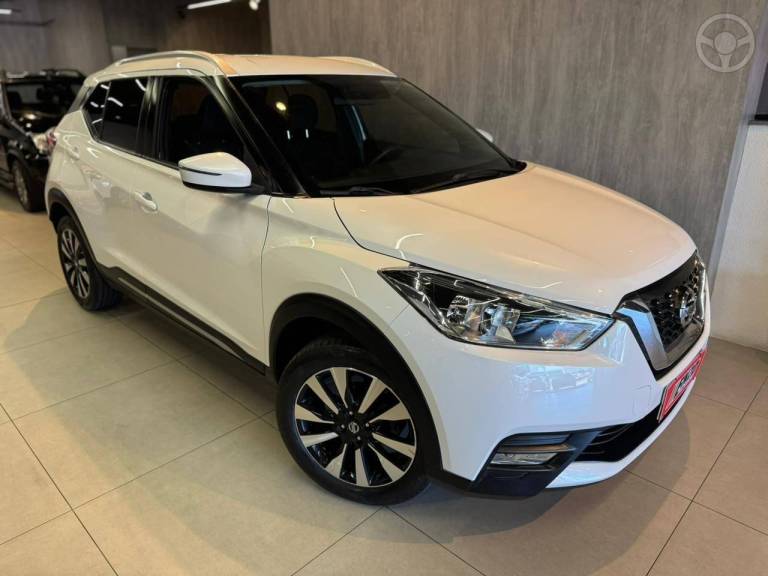 NISSAN - KICKS 1.6 16V FLEX SV 4P XTRONIC - 2016/2017 - BRANCA - R$ 78.900,00