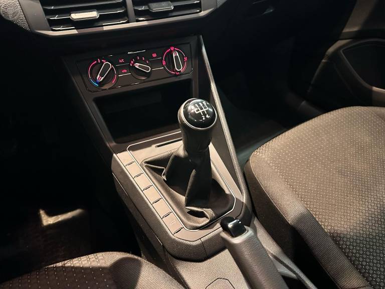 VOLKSWAGEN - POLO 1.0MPI TOTAL FLEX MANUAL - 2020/2020 - PRETA - R$ 65.900,00