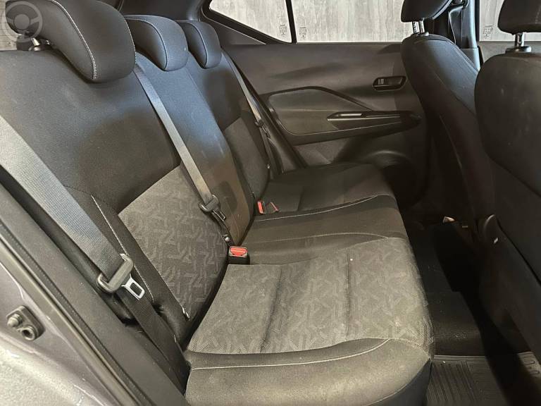 NISSAN - KICKS 1.6 ACTIVE 16V FLEX 4P AUTOMÁTICO - 2020/2021 - CINZA - R$ 88.900,00