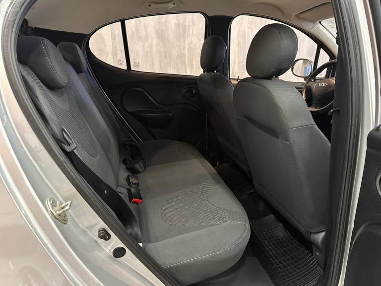 CHERY - QQ 1.0 MPFI ACT 12V 4P MANUAL - 2018/2019 - PRATA - R$ 36.900,00