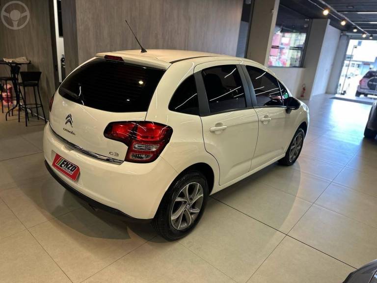 CITROËN - C3 1.5 TENDANCE 8V FLEX 4P MANUAL - 2014/2015 - BRANCA - R$ 43.900,00