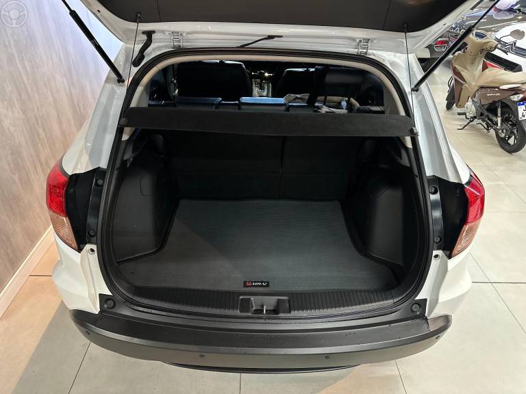 HONDA - HR-V 1.8 16V FLEX EXL 4P AUTOMÁTICO - 2017/2018 - BRANCA - R$ 98.900,00
