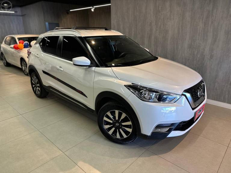 NISSAN - KICKS 1.6 16V FLEX S 4P MANUAL - 2018/2019 - BRANCA - R$ 77.900,00
