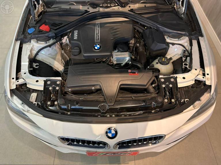 BMW - 320I 2.0 16V TURBO ACTIVE FLEX 4P AUTOMÁTICO - 2018/2018 - BRANCA - R$ 119.900,00