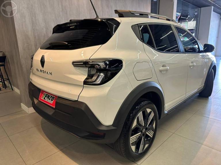 RENAULT - KARDIAN 1.0 TCE TECHNO EDC FLEX 4P AUTOMÁTICO - 2024/2025 - BRANCA - R$ 106.900,00