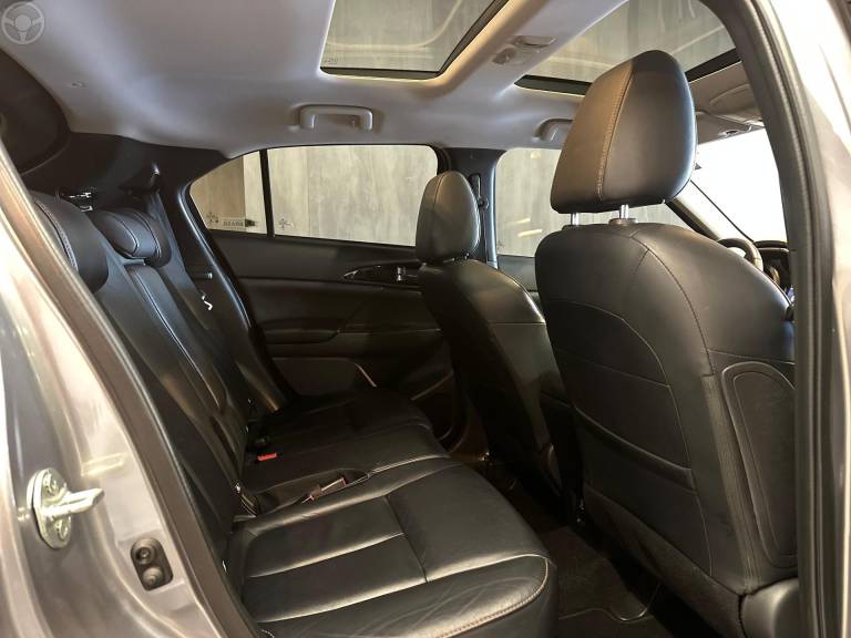 MITSUBISHI - ECLIPSE CROSS 1.5 HPE-S 16V 4P AUTOMÁTICO - 2021/2022 - PRATA - R$ 134.900,00